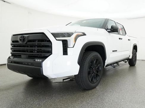 New 2026 Toyota Tundra SR5 AWD/4WD image 32