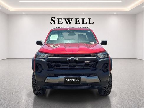 Used 2023 Chevrolet Colorado Trail Boss AWD/4WD image 8