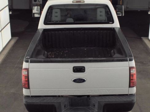 Used 2016 Ford F250 XL AWD/4WD image 3