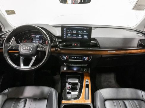 Used 2023 Audi Q5 2.0T Premium w/ Convenience Package AWD/4WD image 28