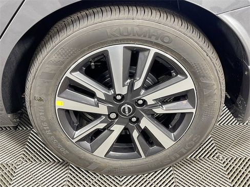 New 2025 Nissan Versa SV image 19