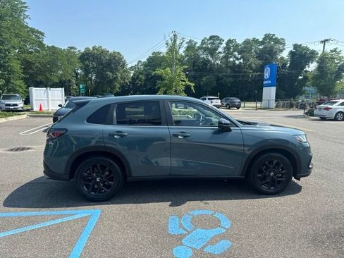 Used 2024 Honda HR-V Sport image 9
