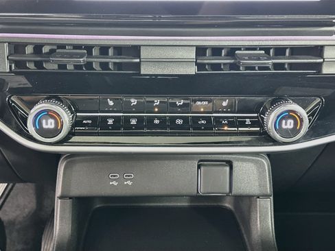 Used 2024 Honda Prologue Touring image 24