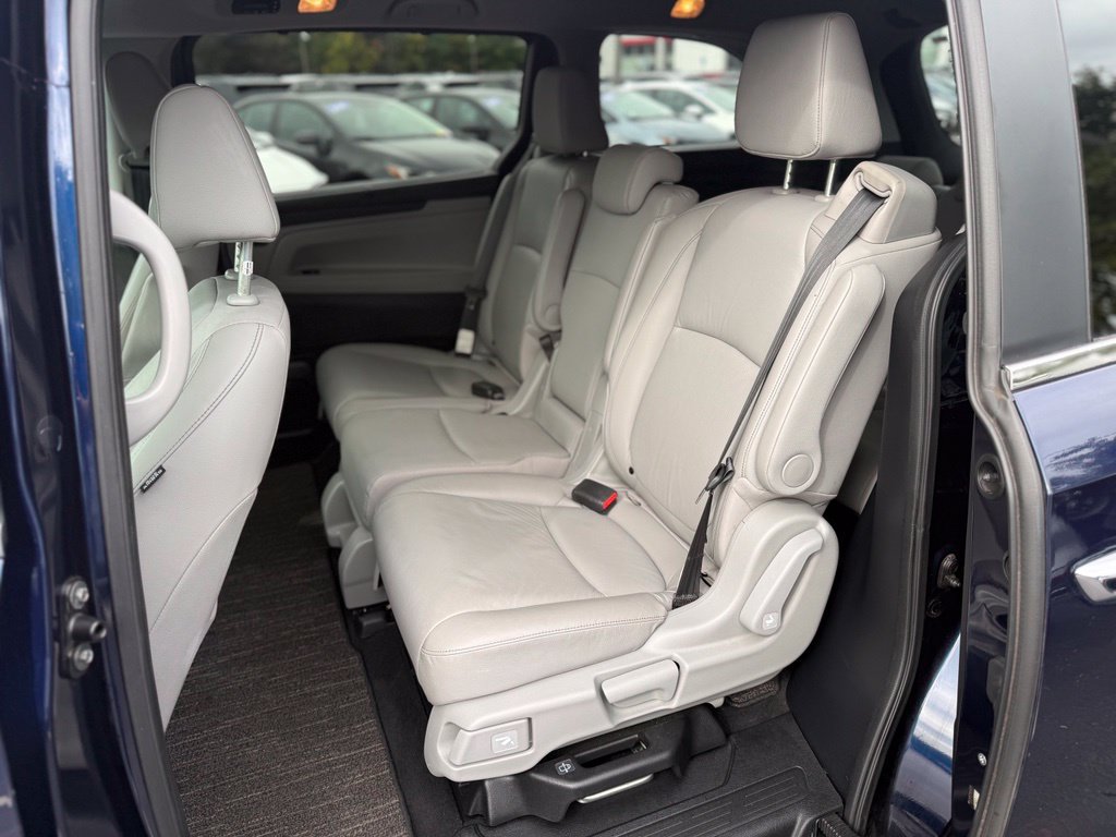 Used 2024 Honda Odyssey EX-L image 16