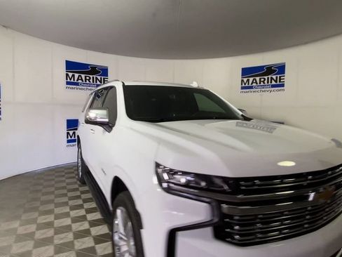Used 2024 Chevrolet Tahoe Premier w/ Premium Package AWD/4WD image 4