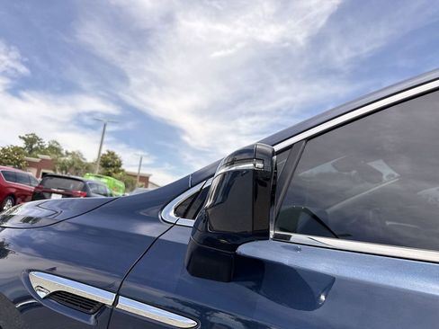 Used 2023 Buick Enclave Avenir w/ Avenir Technology Package FWD image 12