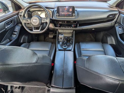 Used 2023 Nissan Rogue SL image 18