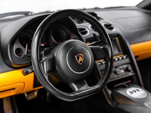 Used 2005 Lamborghini Gallardo image 12