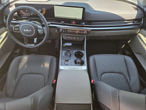 New 2026 Kia Carnival FWD image 20