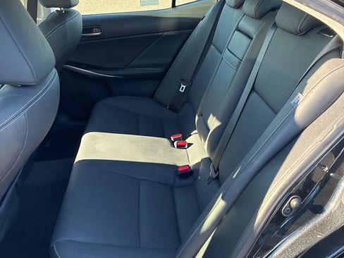 Used 2020 Lexus IS 300 AWD w/ Premium Package image 7