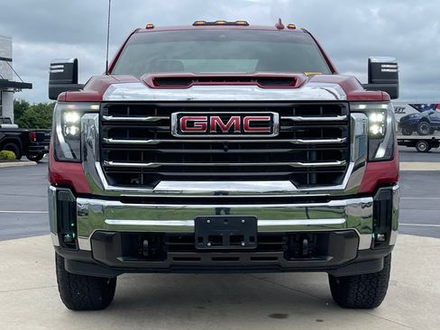 Used 2025 GMC Sierra 2500 SLT AWD/4WD image 2