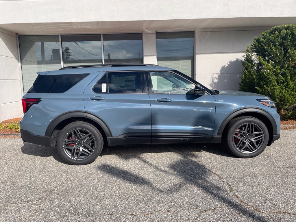New 2027 Ford Explorer ST-Line w/ Premium Package AWD/4WD image 6