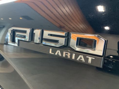 Used 2018 Ford F150 Lariat w/ Equipment Group 502A Luxury AWD/4WD image 10