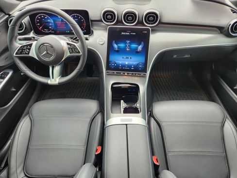 Used 2025 Mercedes-Benz C 300 Sedan image 19