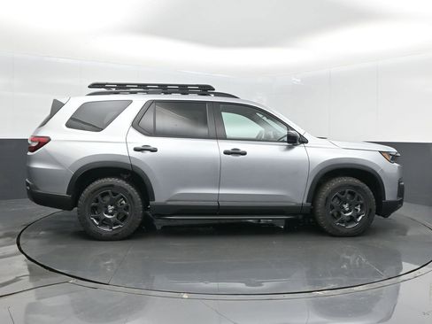 New 2026 Honda Pilot TrailSport image 25