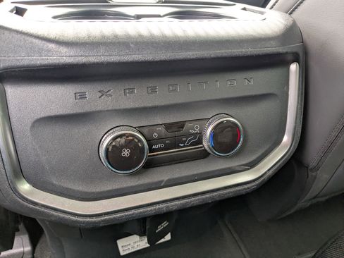 Certified 2025 Ford Expedition Max Active AWD/4WD image 32