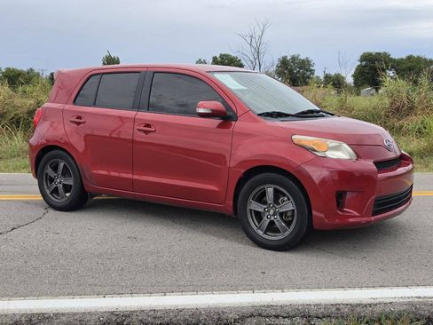 Used 2014 Scion xD FWD image 1
