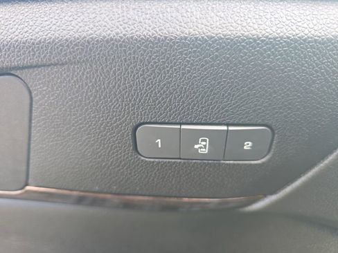 Used 2015 GMC Acadia Denali AWD/4WD image 25