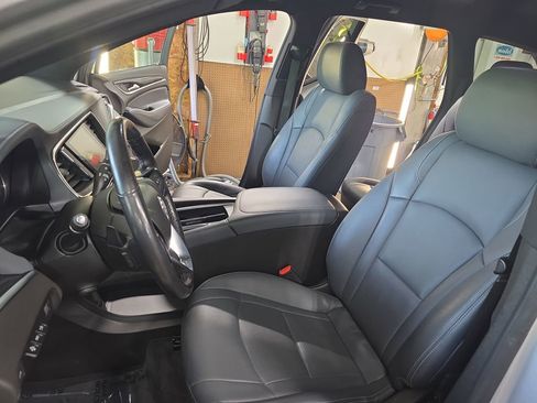 Used 2022 Buick Enclave Premium AWD/4WD image 14