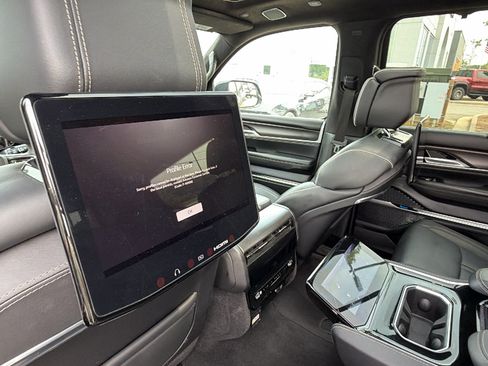 Used 2025 Jeep Grand Wagoneer Series II Obsidian w/ Quick Order Packagew 28T AWD/4WD image 27