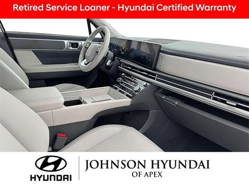 Used 2025 Hyundai Santa Fe SE AWD/4WD image 16