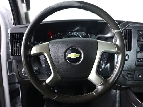 Used 2018 Chevrolet Express 2500 w/ Driver Convenience Package image 11