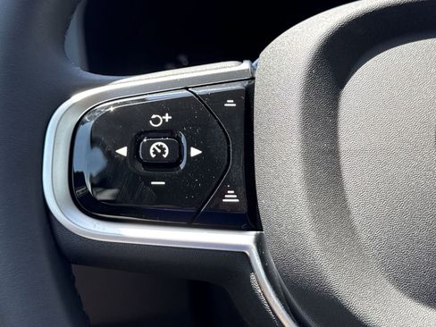 New 2026 Volvo V60 B5 Cross Country Plus w/ Protection Package Premier image 21