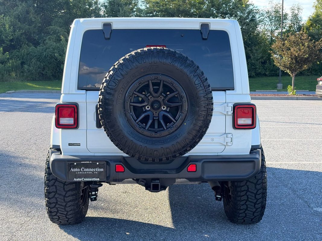 Used 2021 Jeep Wrangler Unlimited Sahara w/ Uconnect 4C Nav & Sound Group AWD/4WD image 6
