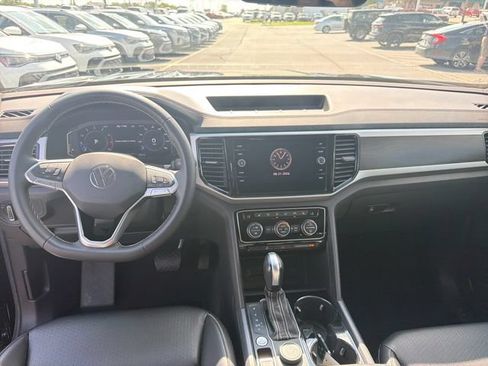 Certified 2023 Volkswagen Atlas SE w/ Black Wheel Package AWD/4WD image 21