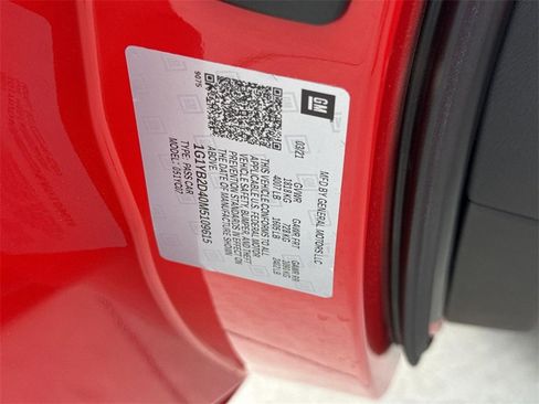 Used 2021 Chevrolet Corvette Stingray w/ Engine Appearance Package image 29