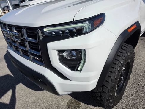 Used 2025 GMC Canyon AT4 AWD/4WD image 18
