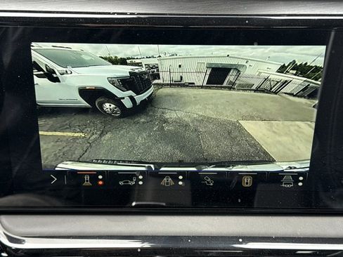 New 2026 GMC Sierra 1500 AT4X w/ LPO, Black Badging Package AWD/4WD image 9
