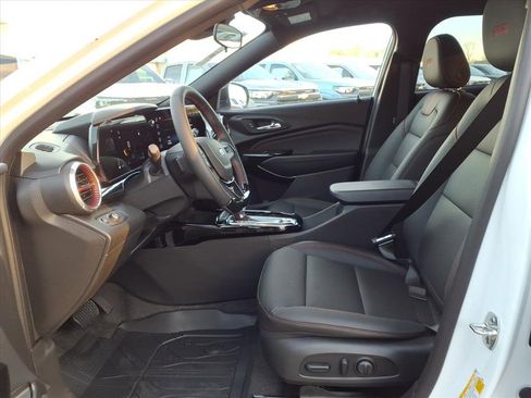 New 2026 Chevrolet Trax RS w/ Driver Confidence Package image 9