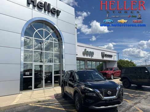 Used 2023 Nissan Rogue FWD image 1