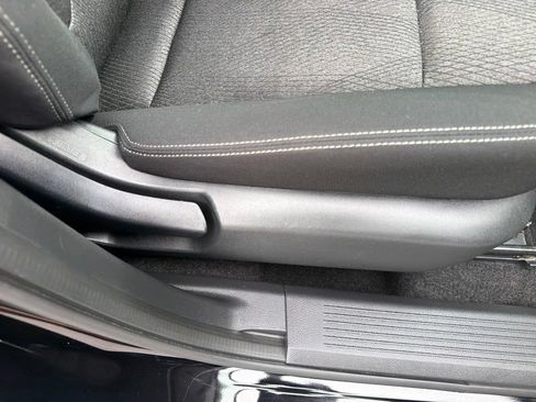 Used 2024 Nissan Rogue SV AWD/4WD image 41
