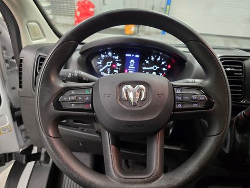 Used 2025 RAM ProMaster 2500 w/ Convenience Group image 18