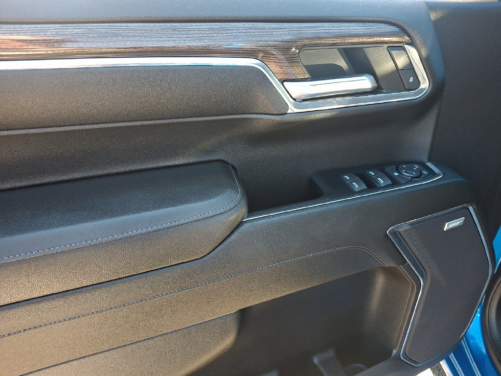 Used 2024 Chevrolet Silverado 1500 RST AWD/4WD image 13