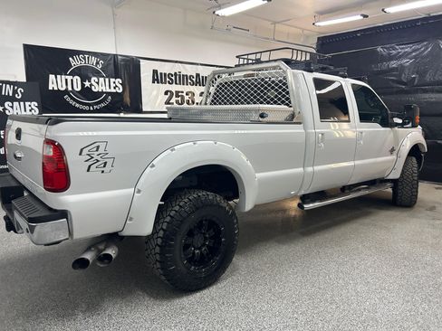 Used 2015 Ford F250 Lariat w/ Lariat Interior Package AWD/4WD image 6