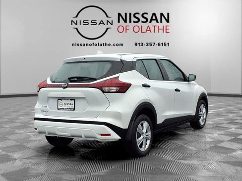 Certified 2025 Nissan Kicks Play S image 27