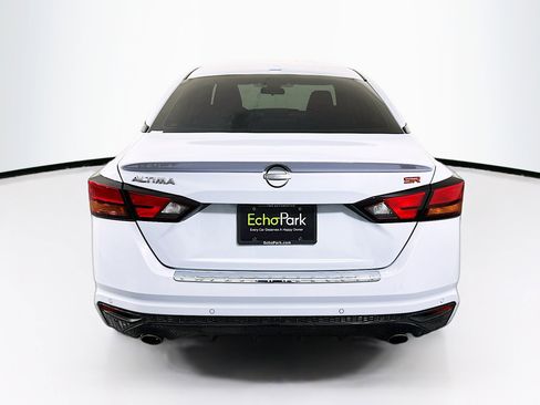 Used 2023 Nissan Altima 2.5 SR image 7