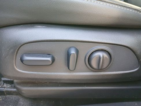 Used 2023 Chevrolet TrailBlazer ACTIV w/ Convenience Package image 17