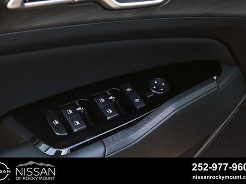Used 2024 Kia Sportage X-Line w/ X-Line Premium Package AWD/4WD image 12