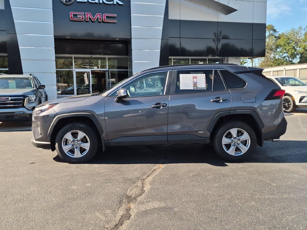 Used 2025 Toyota RAV4 XLE w/ Convenience Package AWD/4WD image 13