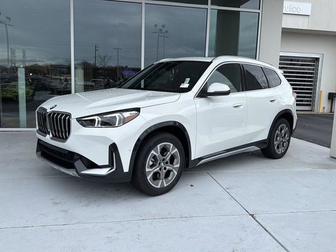 New 2026 BMW X1 xDrive28i w/ Technology Package image 2