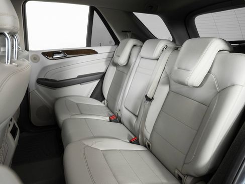 Used 2015 Mercedes-Benz ML 350 2WD image 17