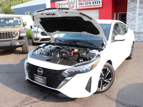 Used 2024 Nissan Sentra SV FWD image 44