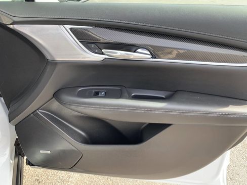 Used 2023 Cadillac XT6 Sport image 39