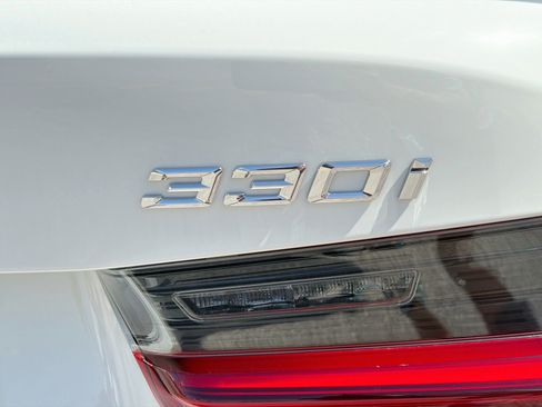 New 2026 BMW 330i xDrive Sedan w/ Premium Package AWD/4WD image 11
