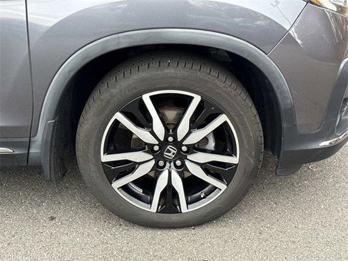 Used 2019 Honda Pilot Touring image 7