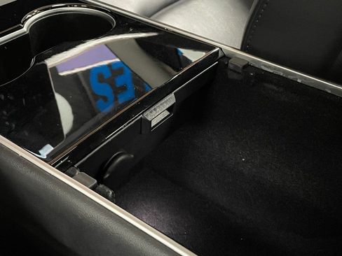 Used 2020 Tesla Model 3 Performance image 38